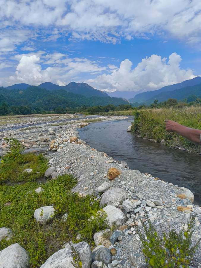 Bureaucratizing the Saralpara Dong: Customary Water Rights and Transboundary Tensions